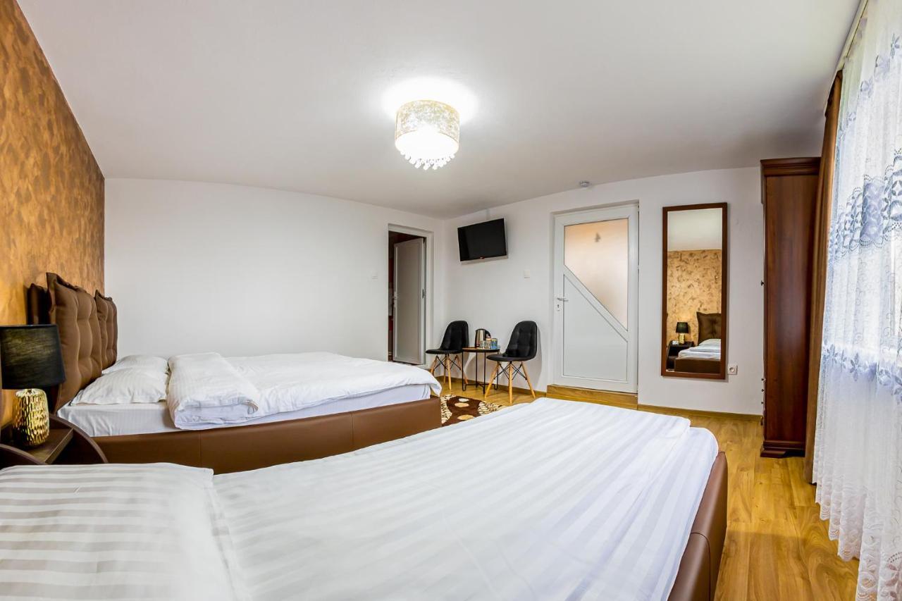 Pensiunea Valea Magurii Novaci-Străini Kültér fotó